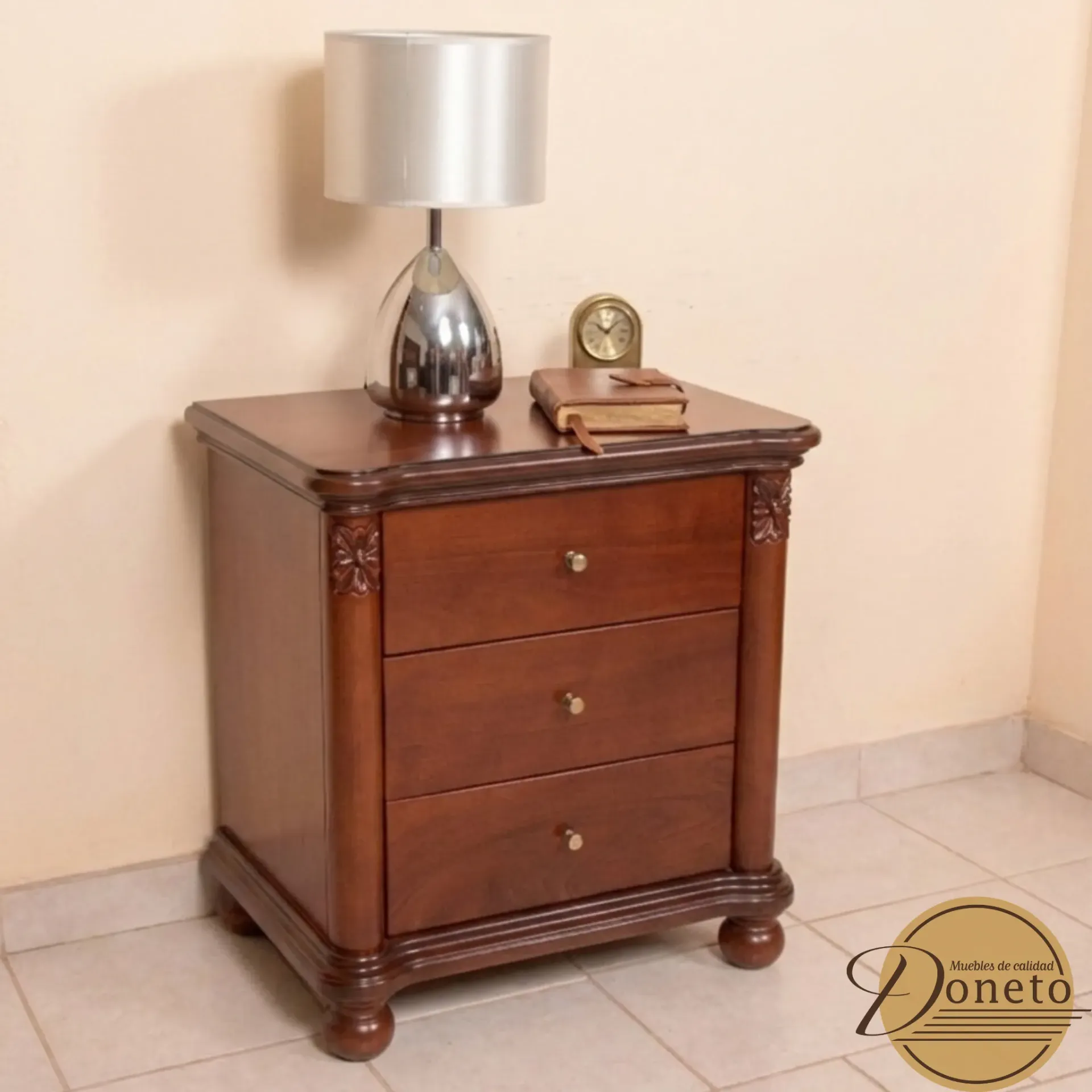 Buró Boiserie